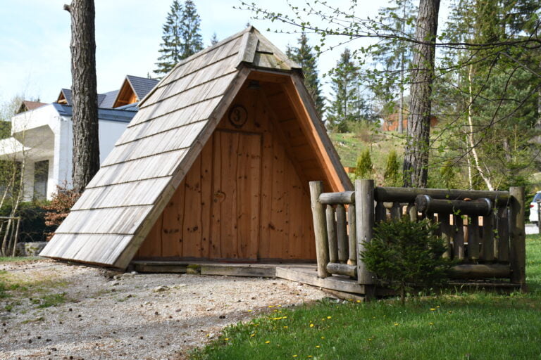 zunanjost velike hiške